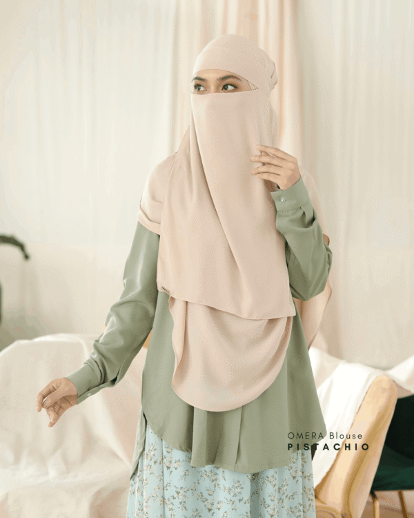 OMERA Blouse | Pistachio