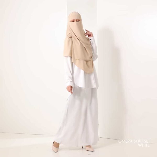 OMERA Skirt | White