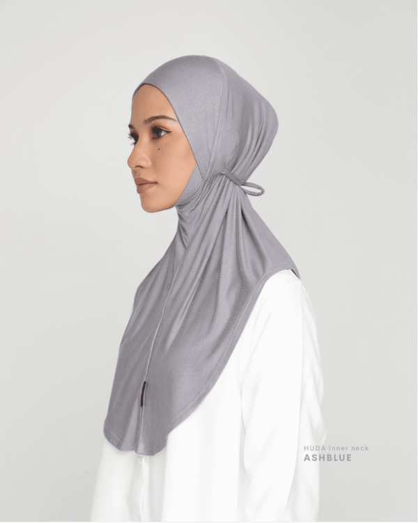 HUDA Inner Neck | Ashblue