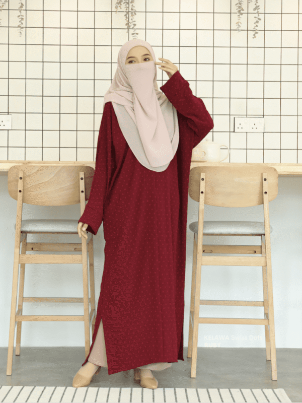 Kelawa SWISS DOTS l Ruby