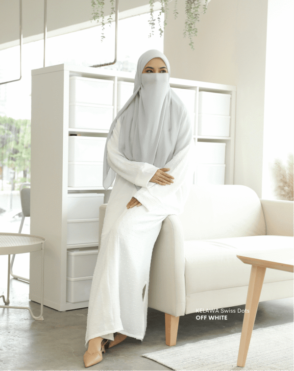 Kelawa SWISS DOTS l Off White