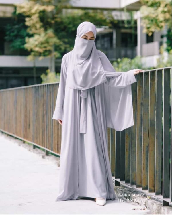 AIRAA Abaya | Hydrangea AS IS