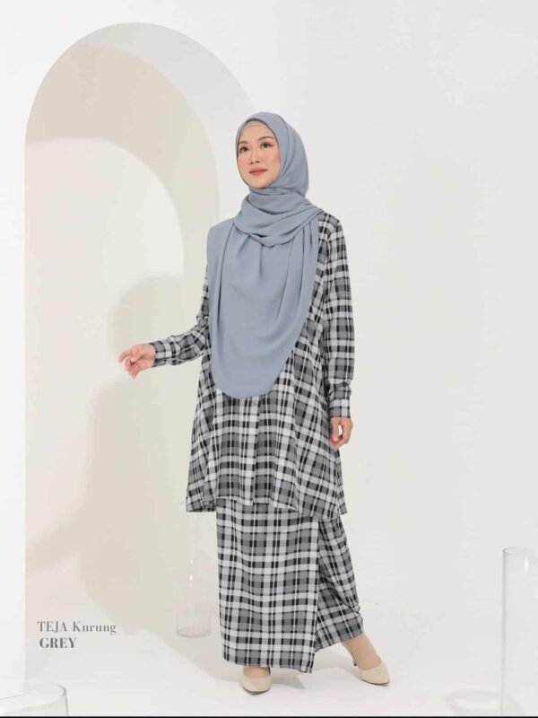 Teja Kurung | Grey