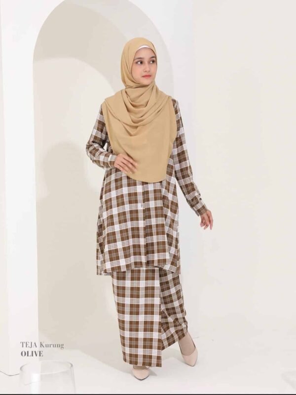 Teja Kurung | Olive