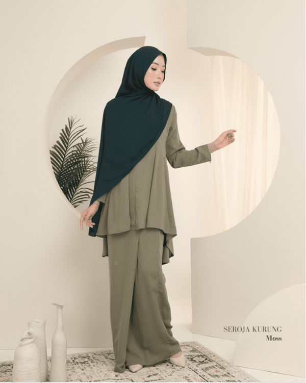 Seroja Kurung | Moss