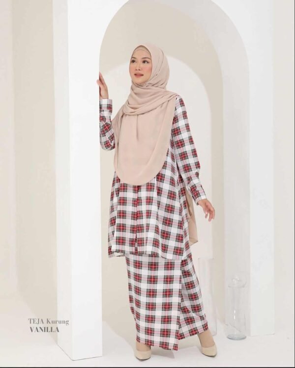 Teja Kurung | Vanilla