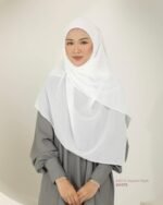 Aisya Hijab | White