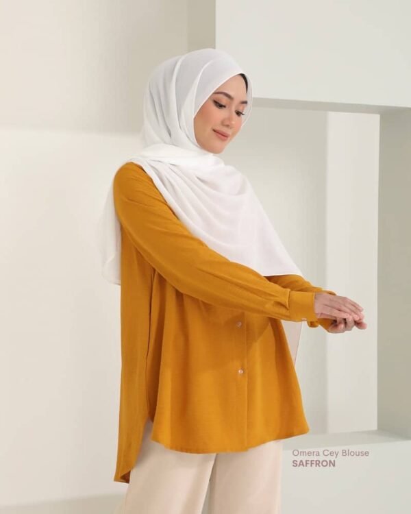 OMERA Cey Blouse | Saffron
