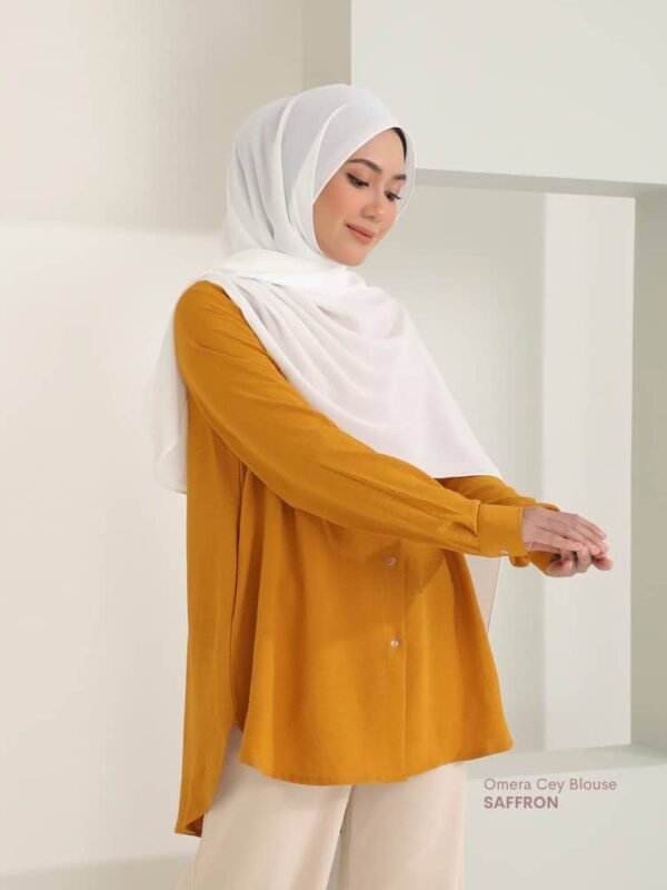 OMERA Cey Blouse | Saffron
