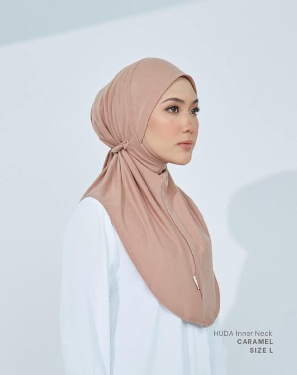 HUDA Inner Neck | Caramel