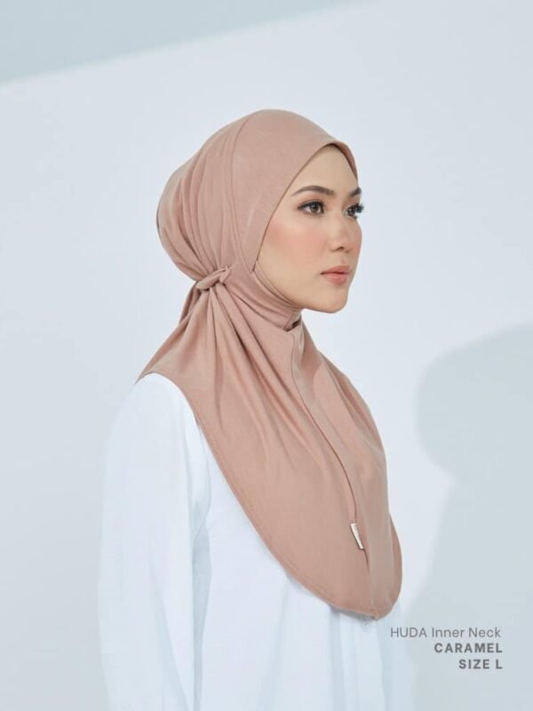HUDA Inner Neck | Caramel