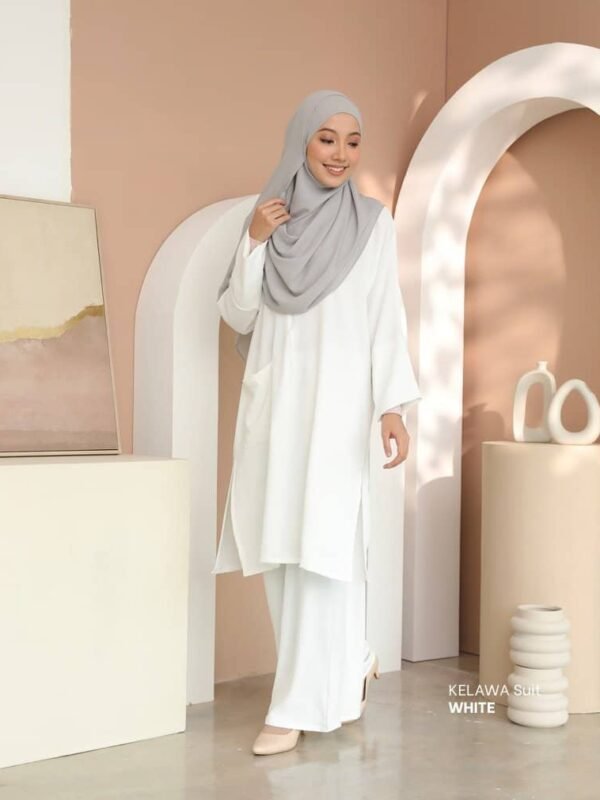 KELAWA Suit | OffWhite