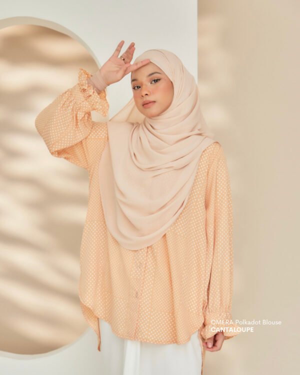 OMERA Polkadot Blouse | Cantaloupe