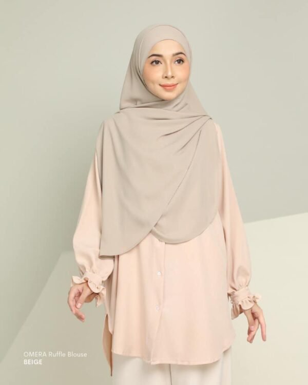 OMERA Ruffled Blouse | Beige