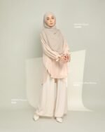 OMERA Ruffled Blouse | Beige