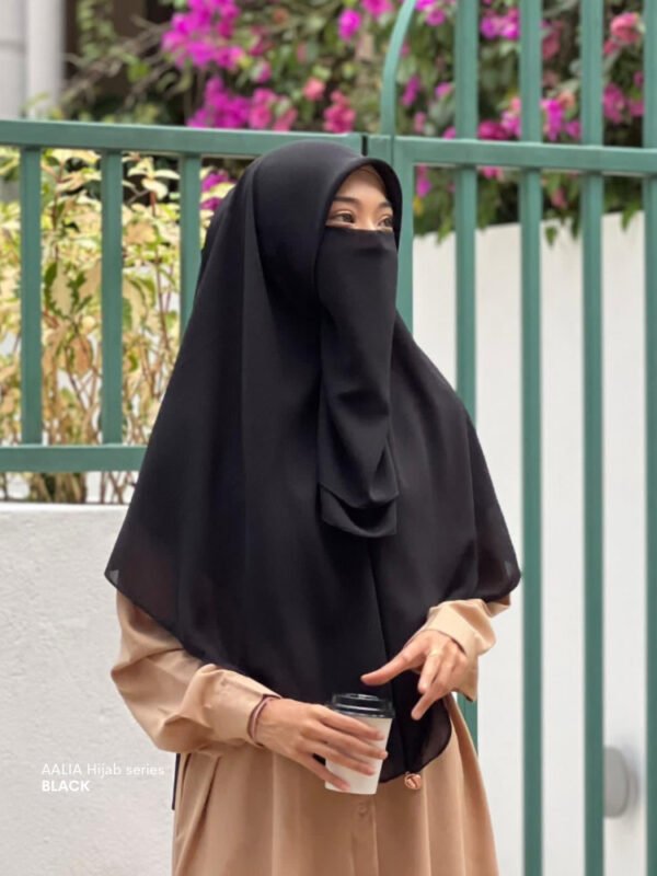 AALIA Hijab | Black