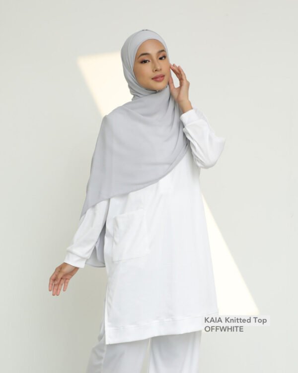 KAIA Knitted Top | Offwhite