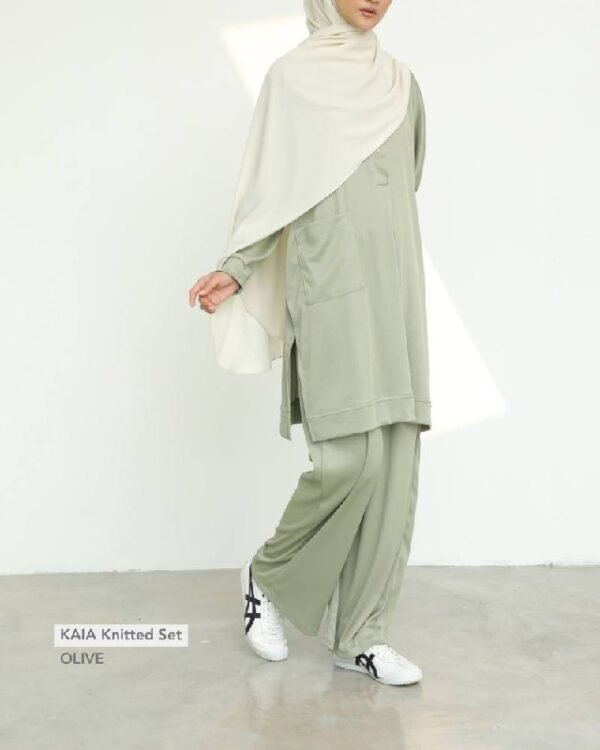 KAIA Knitted Set | Olive