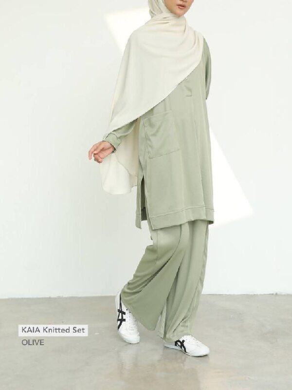 KAIA Knitted Set | Olive