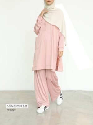 KAIA Knitted Set | Peony