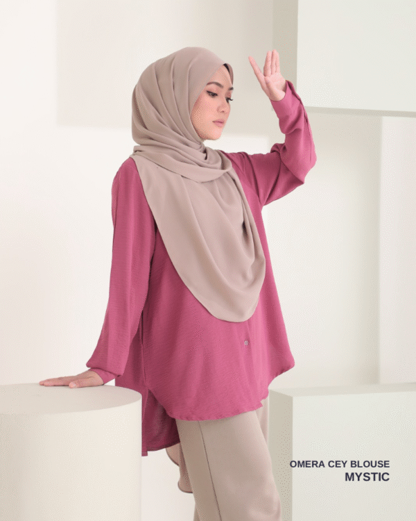 OMERA Cey Blouse | Mystic