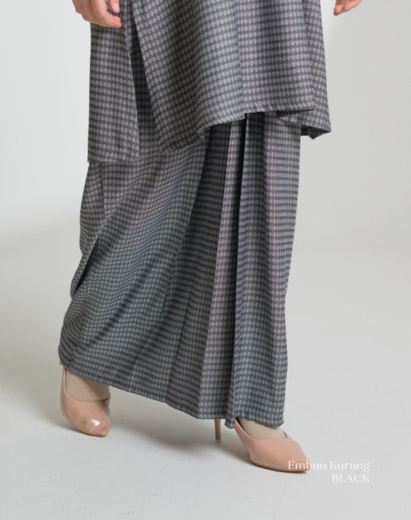 EMBUN Kurung Riau | Black